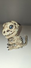 WowWee Fingerlings Doom Raptor Dinosaur T-Rex Bonehead Skeleton Dino 5"