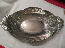 corbeille ou plat Gallia en métal argenté à décor de coquelicot  TBE