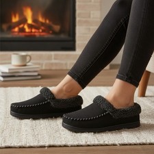 Men's Black Moc Toe Slippers with Plush Lining - Ideal for Indoor Outdoor Use