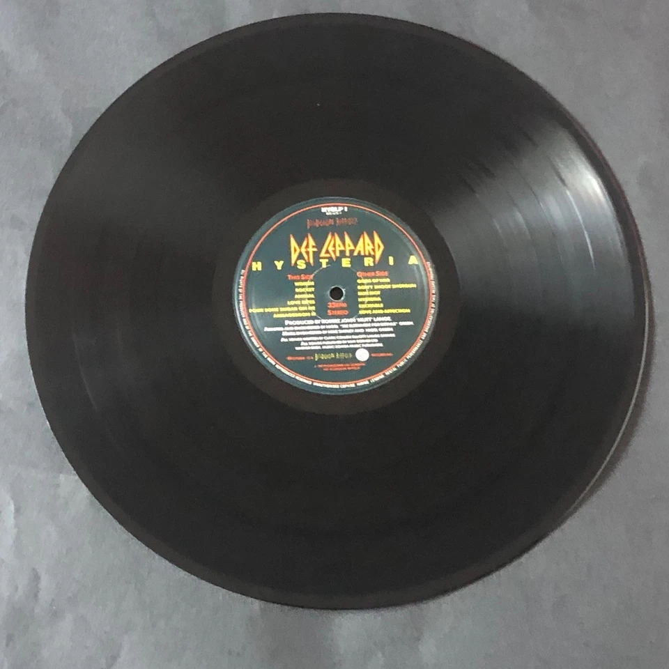 Def Leppard - Hysteria - LP 12" - 33t - Photo 4/4