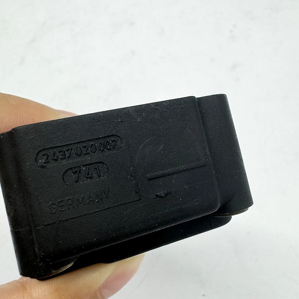 NEW BOSCH Fuel Injection EHA Electro Hydraulic Actuator Valve for Mercedes Benz - Image 4 of 4