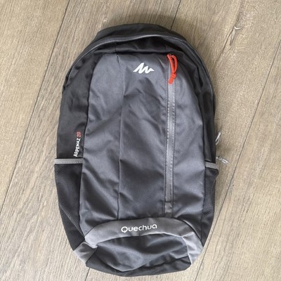 Quechua Arpenaz 20 Rucksack schwarz/grau 20L