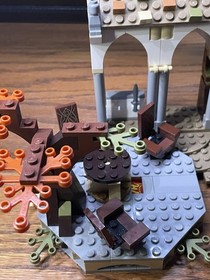 LEGO the Lord of the Rings: The Council of Elrond (79006) Display Condition