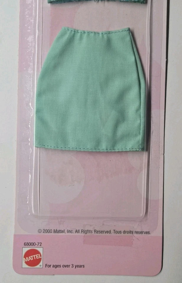 2000 Barbie Fashion Favorites Mattel Teal Skirt Floral Crop Top 68000-72 - Image 2 of 4