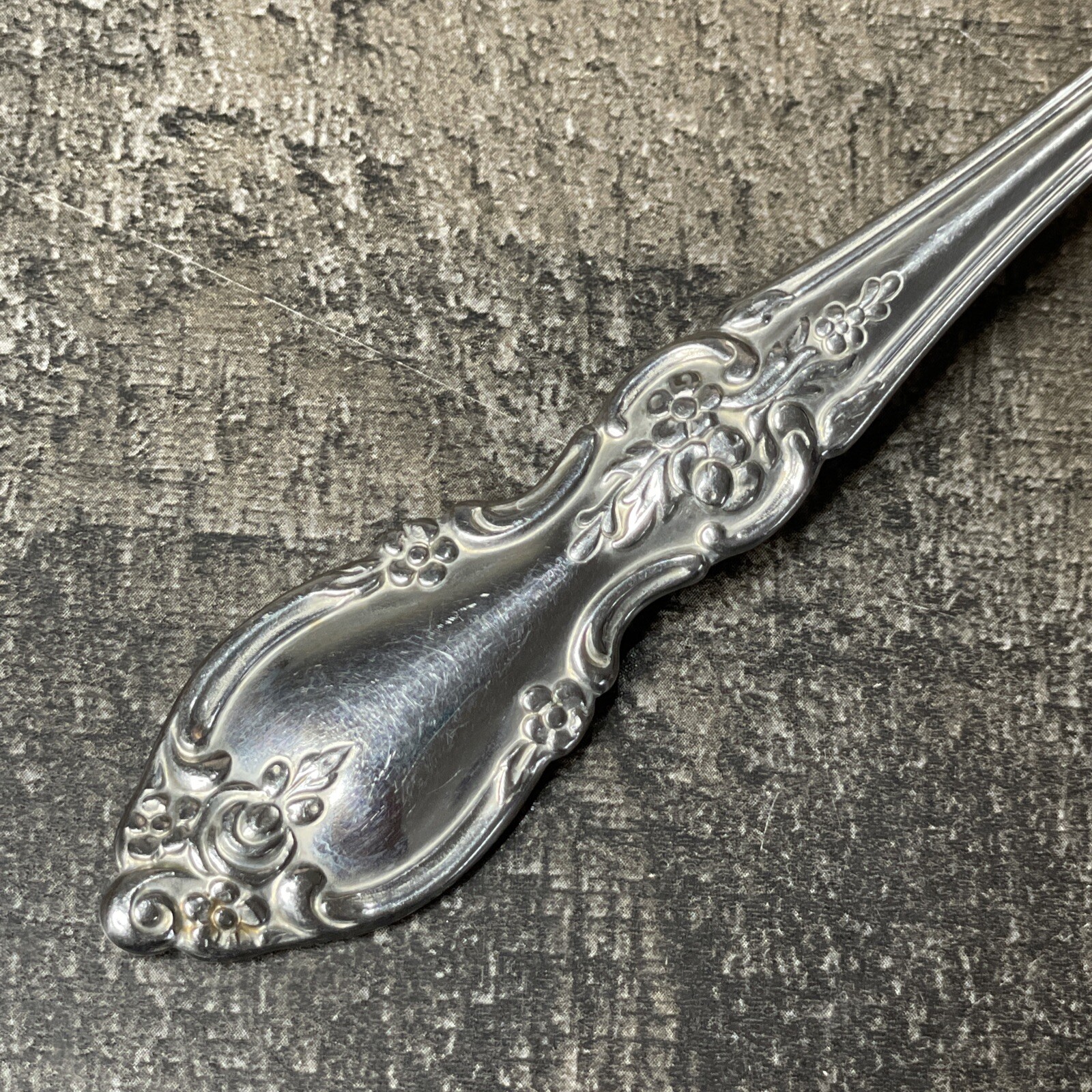 Oneida Community Stainless LOUISIANA 27 pc Service for 5 Forks Knives