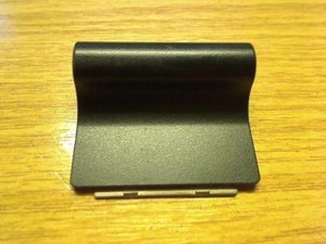 Scharnier Gehäuseabdeckung Blande mitte Clevo 8500V