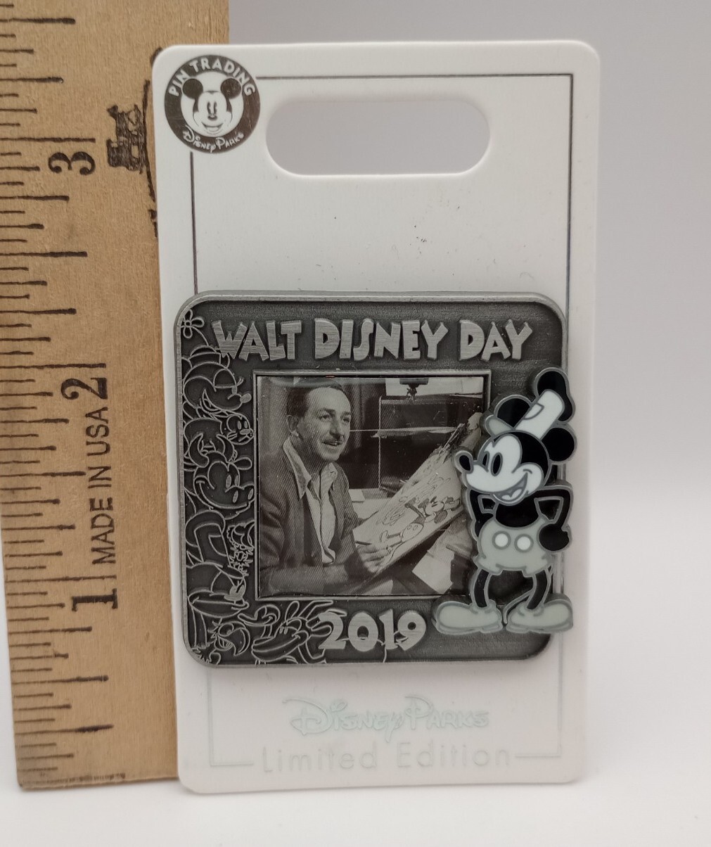Disney Walt Disney Day 2019 Limited Edition Pin Walt/Steamboat Willie New