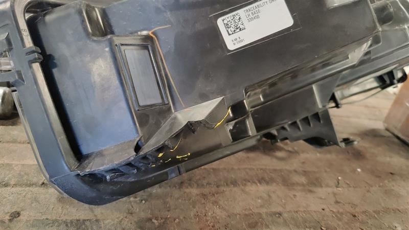 GMC Sierra 1500 2021 Headlight 2567215 | eBay 