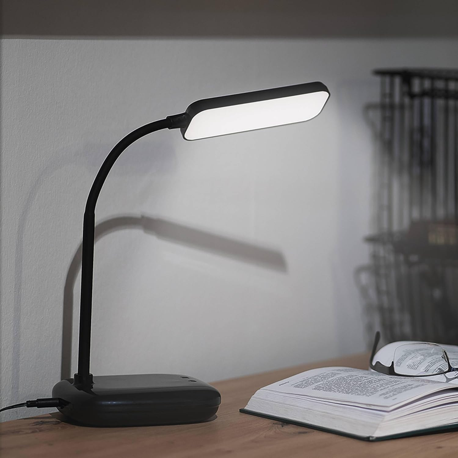 Lampada Da Tavolo a LED Molly 12 W, Luminosità 650 Lm, Dimmerabile, Colore Della