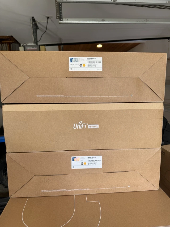 Ubiquiti UniFi USP-PDU-Pro Professional Power Distribution - Image 2 of 2