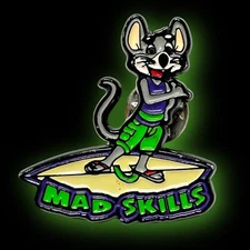 🌟RARE Mad Skills Surfing Chuck E Cheese District Manager Employee Pin🌟