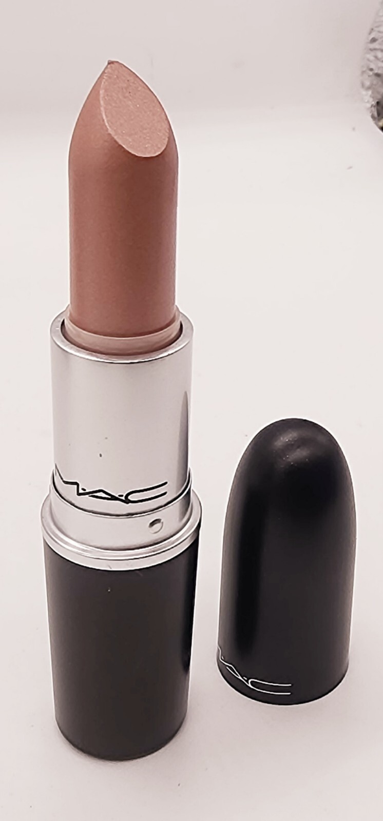 MAC Cosmetics Frost Lipstick - Pet Me Please - NEW ***READ DESCRIPTION-image