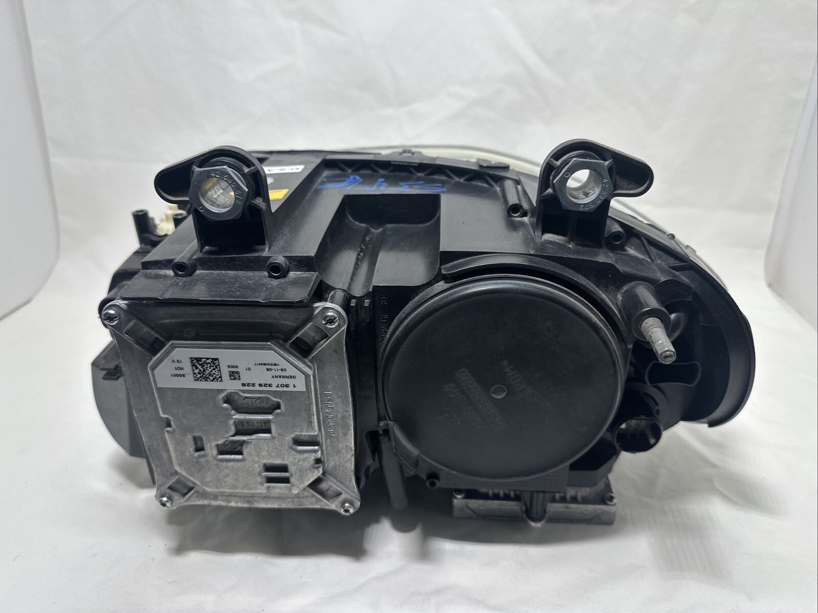 09-13 Maserati Quattroporte M139 Right Passenger Headlight Lamp HID Xenon Chrome