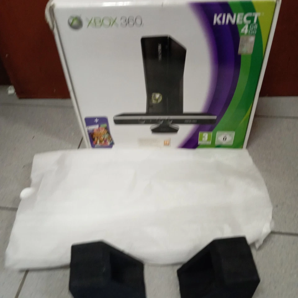 SCATOLA VUOTA PER XBOX 360 - KINECT 4 GB - COMPLETA DI IMBALLI INTERNI - Immagine 4 di 4