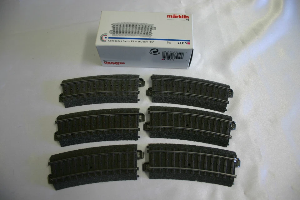 Marklin 24115 HO C Track Curve R1 15 Degree in (Set of 6) - Image 2 of 4
