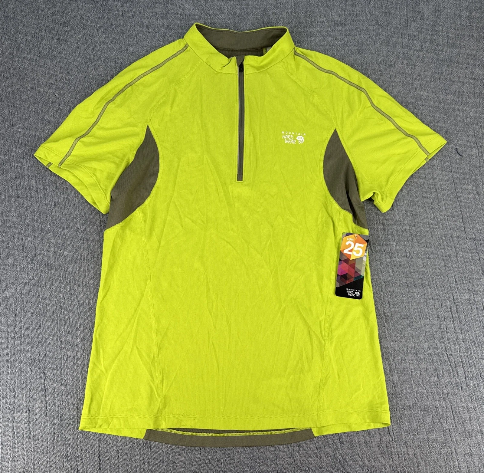 Mountain Hardwear Elmoro T-Shirt Mens Green Size L Short Sleeve 1/4 Zip NWT
Opens in a new window or