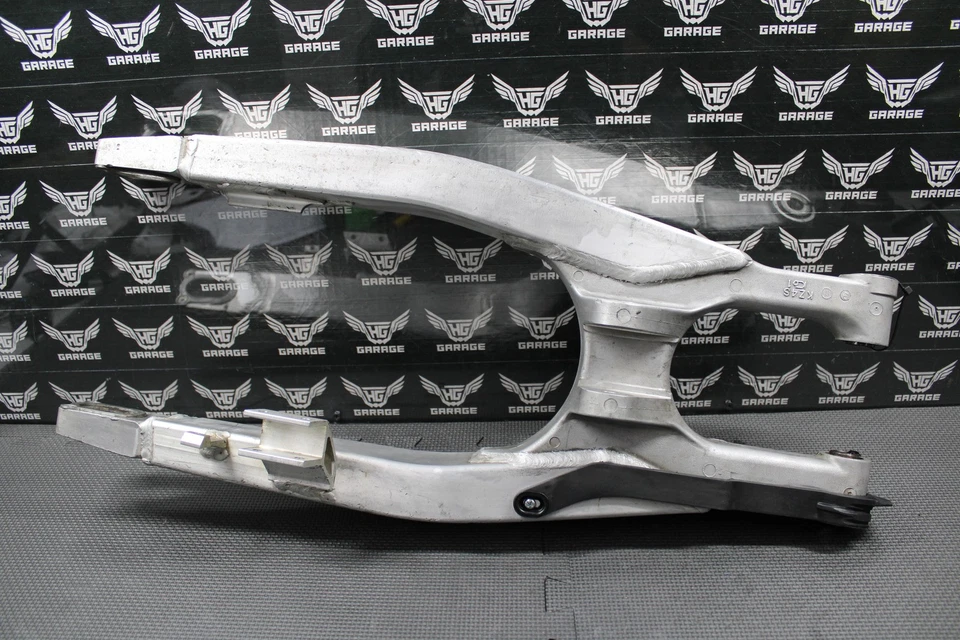 2001 HONDA CR125R CR250R OEM BRAÇO OSCILANTE SUSPENSÃO BRAÇO OSCILANTE 52200-KZ4-J30 BOM - Imagem 4 de 4