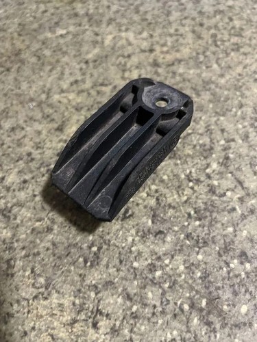 BMW 5 Touring E39 Kühlerhalter 2247896 3.00 Diesel 105kw 1999 33761300