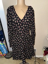 Women’s Wild Fable Floral Dress Size Small