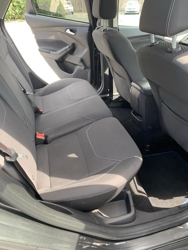 Ford Focus Zetec 1.5 TDCI 120ps 2015 Metallic grey- £0 Road Tax , reverse camera - Picture 22 of 24