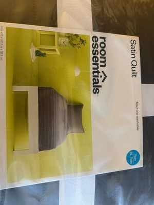 Room Essentials Twin XL Satin Comforter Soft Silky Bedding Dorm Brand New Sealed