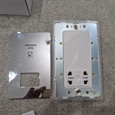 SCHNEIDER ULTIMATE SHAVER SOCKET POLISHED CHROME  2 GANG 115/230V  GU7490WPC 