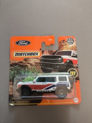 Matchbox 2021 Ford Bronco Geländewagen Super Chase Weiß Rot Blau HJF42