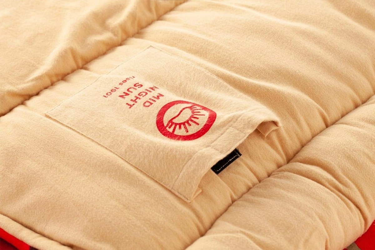 Coleman Sleeping Bag 120th Anniversary Red Size 100×200cm