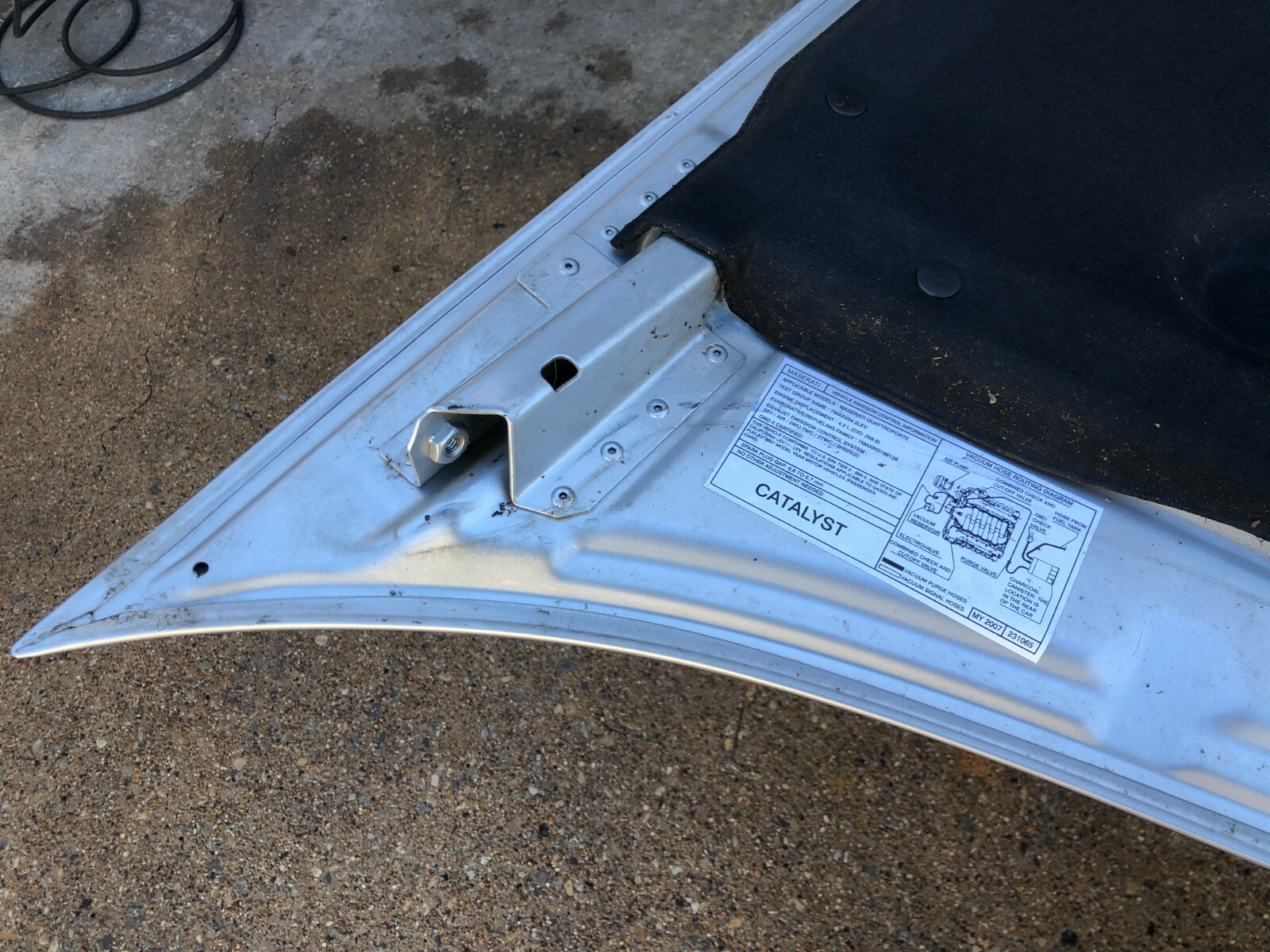 2007 Maserati Quattroporte M139 BONNET PANEL HOOD Silver OEM