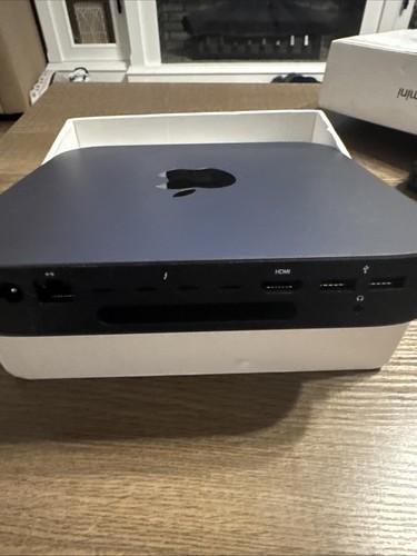 Apple Mac Mini 256GB SSD, Intel Core i3 8th Gen, 3.60 GHz, 8GB Untested - Bild 2 von 6
