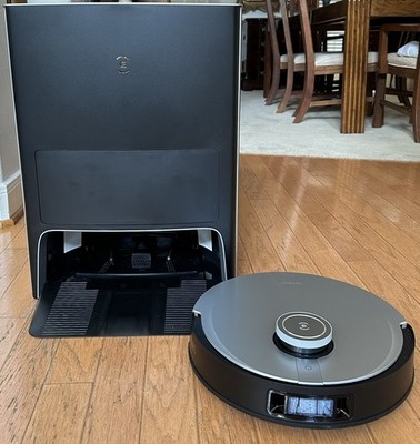 ECOVACS OMNI X1 OMNI Robot Vacuum Mop w/Self Empty/Refill Station (LIGHTLY USED)