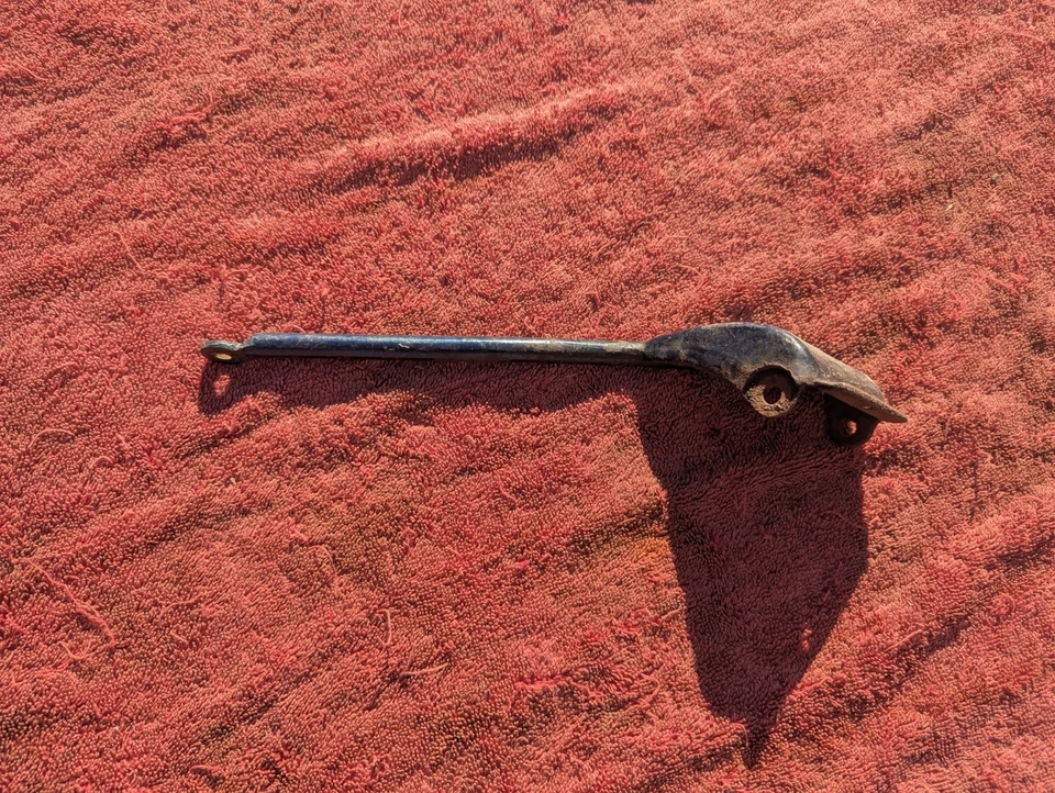 1939 1940 1941 1946 Chevy GMC camioneta pickup brazo espejo lateral del conductor original GM LH Foto 3 de 4