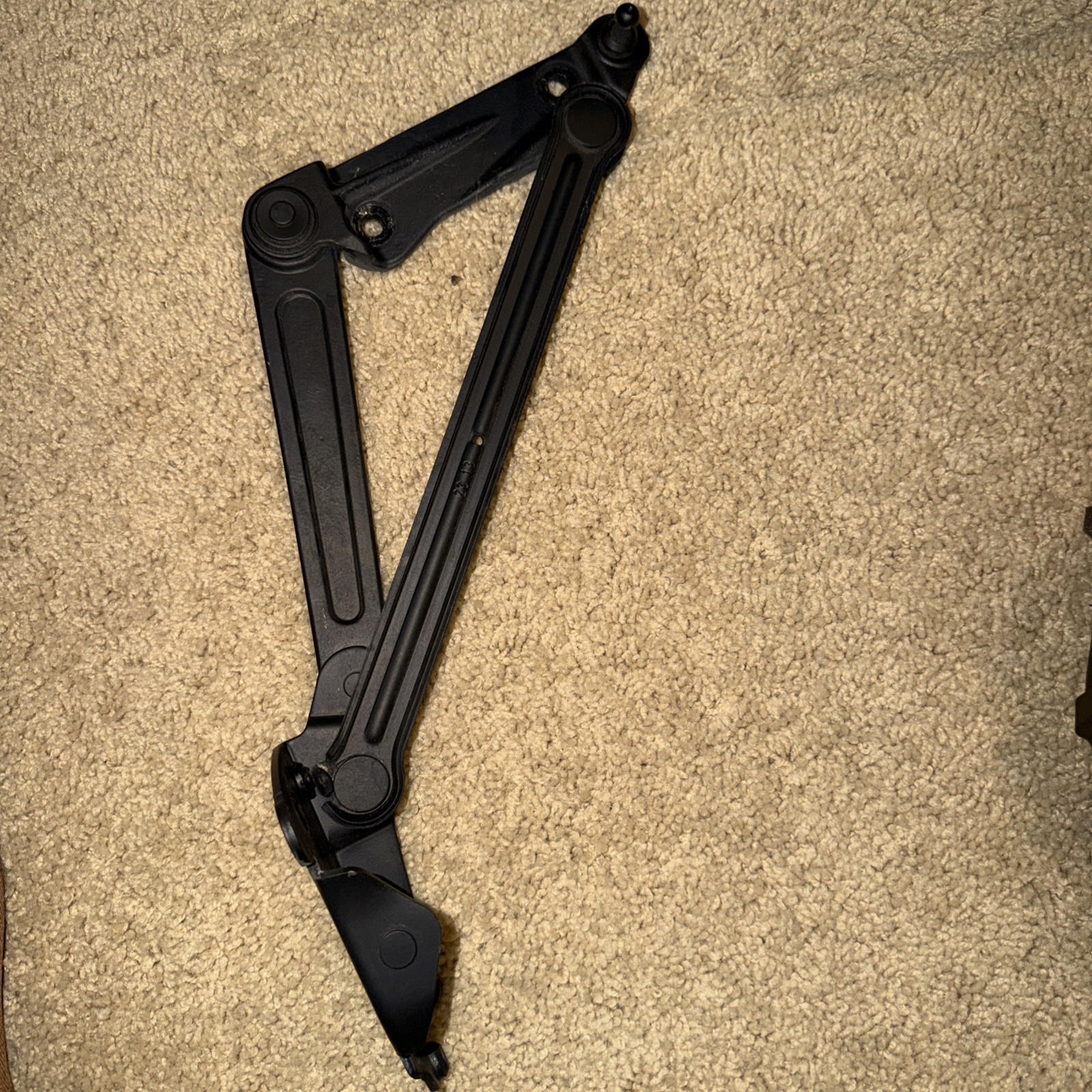 13-16 BENTLEY FLYING SPUR Left Drivers Side Rear Lid Hinge - 3K MILES 3Y0827301A