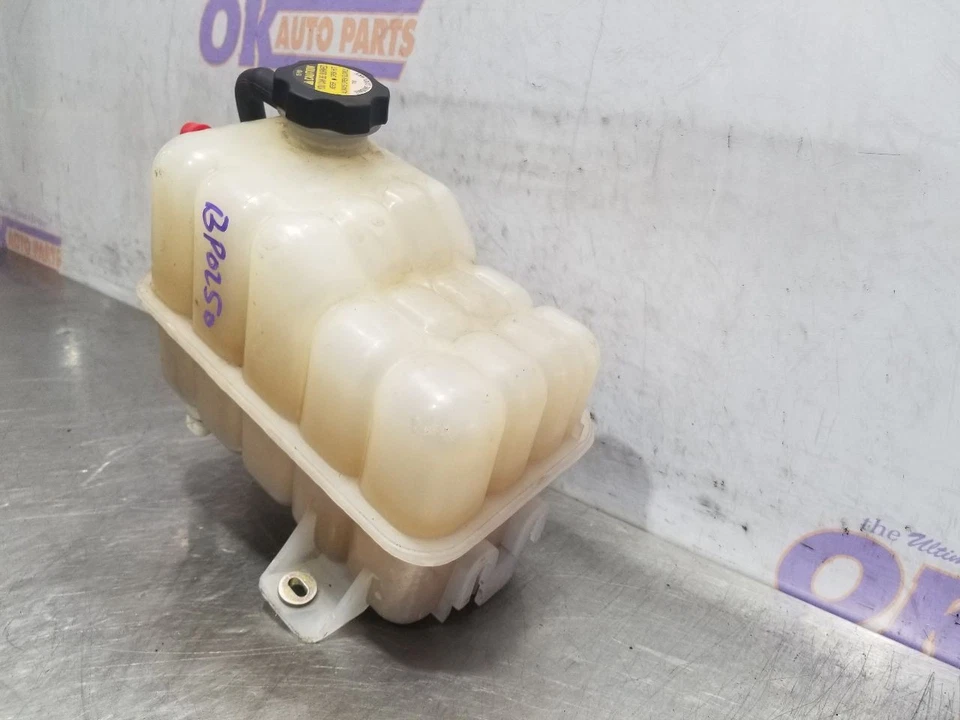 GMC SIERRA 2500HD SLT 2001 6,0 L motor refrigerante jarra depósito Foto 3 de 4