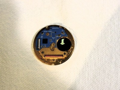 ETA 955.112 Qtz V8 Movnt 7 Jewels FOR PARTS A BATTERY WAS PUT IN & DID NOT WORK