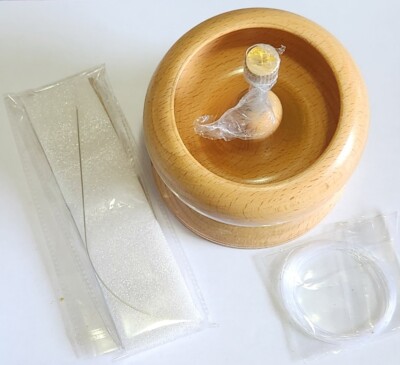 Wooden Bead Spinner with Needle - New