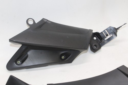 2003-05 Yamaha Yzf R6 Inner Center Fairings Cowls Trims Cover Panels OEM - Picture 3 of 10