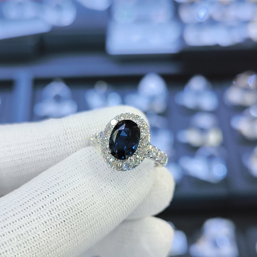 Royal Blue Sapphire Unheated 3CTW Diamond F VVS Ring 18k Gold AGTL Certified - Video 1 of 1