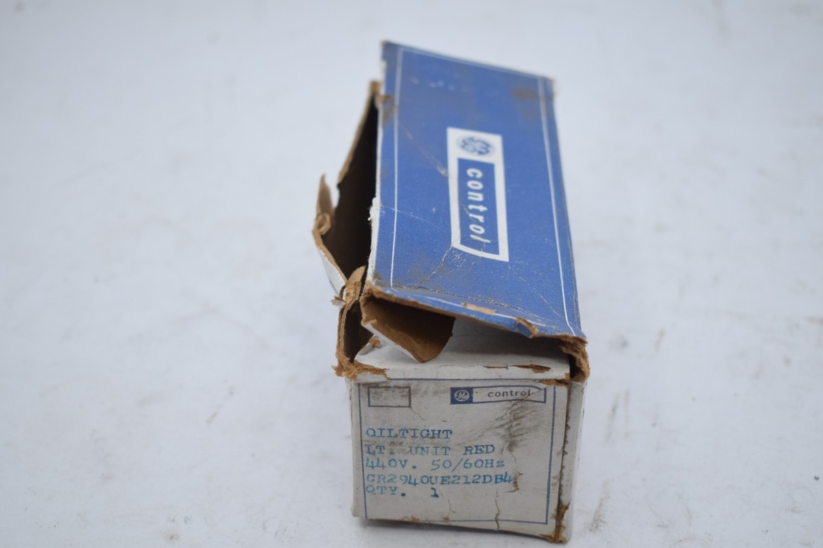 Feu Lumineux Rouge étanche GE CR2940UE212DB4 - New Old Surplus (neuf Mais Stock Ancien)