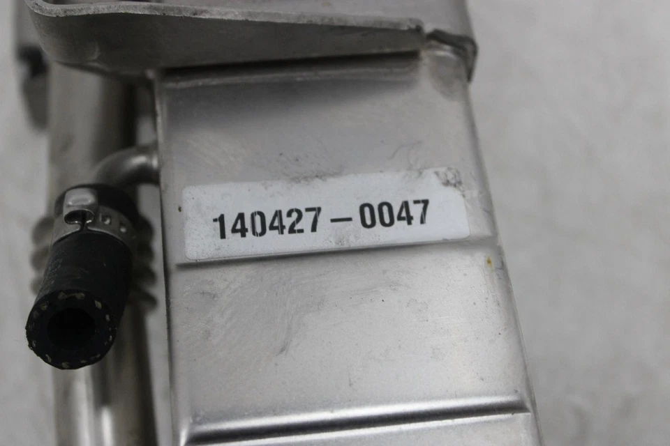 Válvula de escape BMW X5 2014-2018 OEM 7 823 210 07 Foto 4 de 4