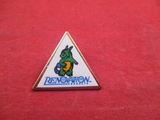 Renovation Video Game Company NES PC Games Dragon Logo Promo Pin Button Pinback