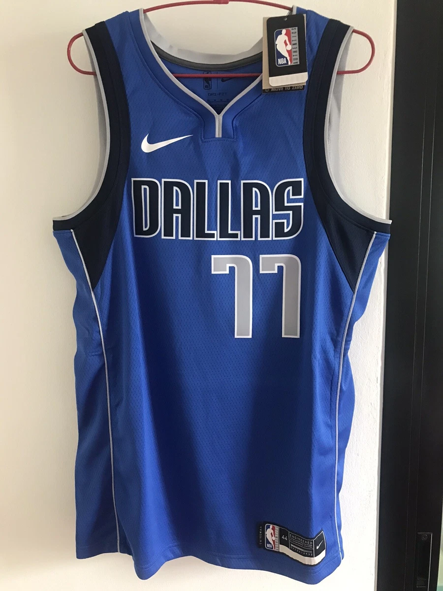 Nike Men's Dallas Mavericks Luka Doncic Swingman Jersey