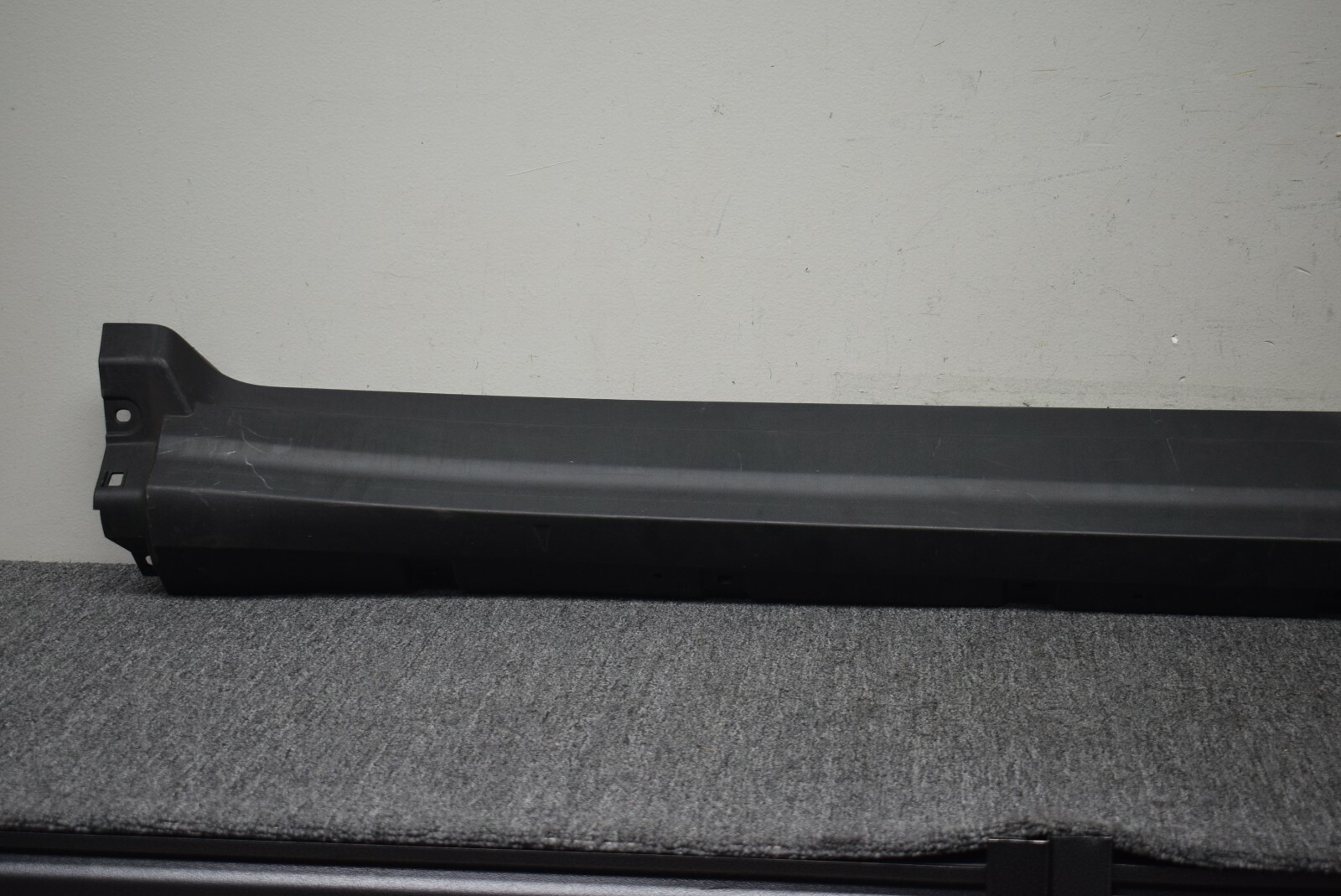 MASERATI LEVANTE ROCKER PANEL FACTORY OEM