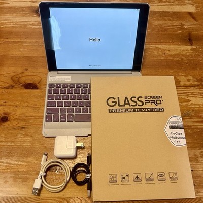 Apple iPad Air 2013 Gen 1 BUNDLE Case Charger Screen Protector   9.7'' Wifi Only
