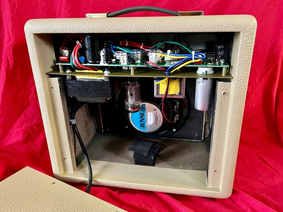 FAME Tube 5 Special Combo Röhrenverstärker - Bild 3 von 4