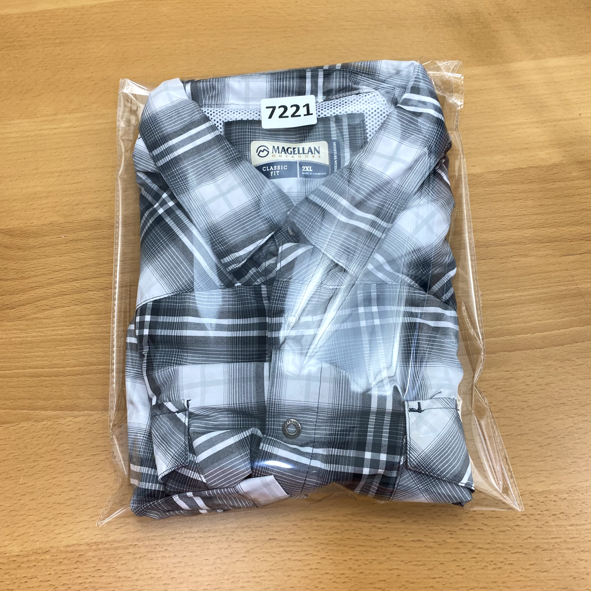 Magellan Outdoors Men's Shirt Size 2XL White Gray Plaid Classic