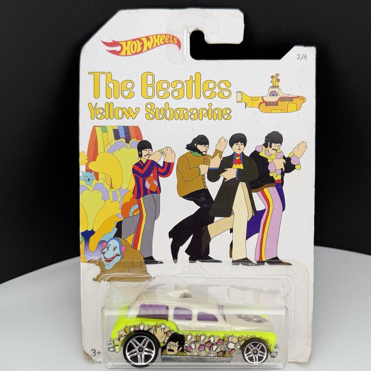 Hot Wheels The Beatles Cockney Cab II John Lennon Yellow Submarine Hot Wheels The Beatles Cockney Cab II John Lennon Yellow Submarine