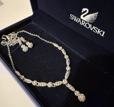 collier Swarovski Et Boucles D’oreilles