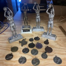 basketball trophy award Track Medals