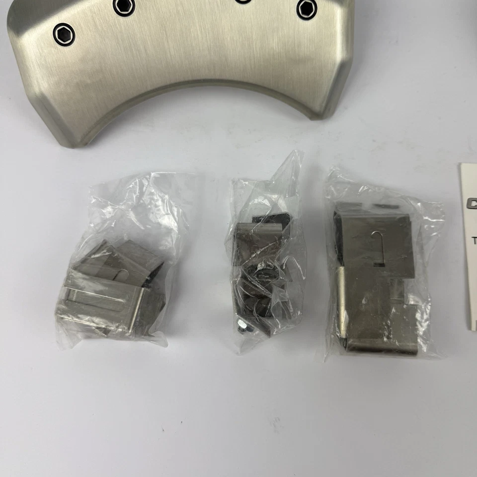 MGP 银色卡钳盖适用于 2005 - 2009 年福特野马 GT 10197 前后套件 — 第 4/4 张图片